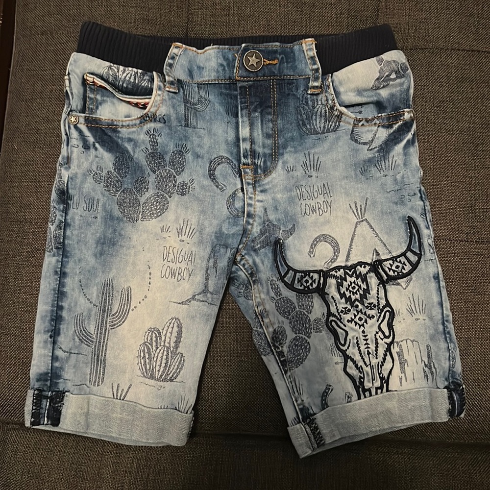 Desigual Denim Wild West Shorts Boy size 5/6, Mint